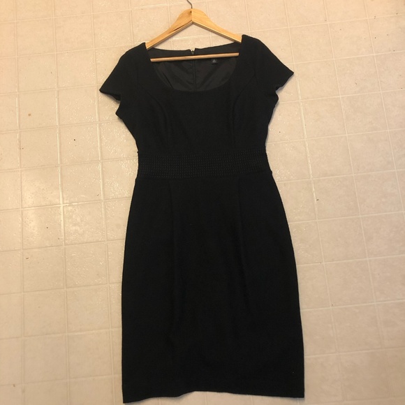 Banana Republic Formal Wool Dress, size 6 - Picture 5 of 7